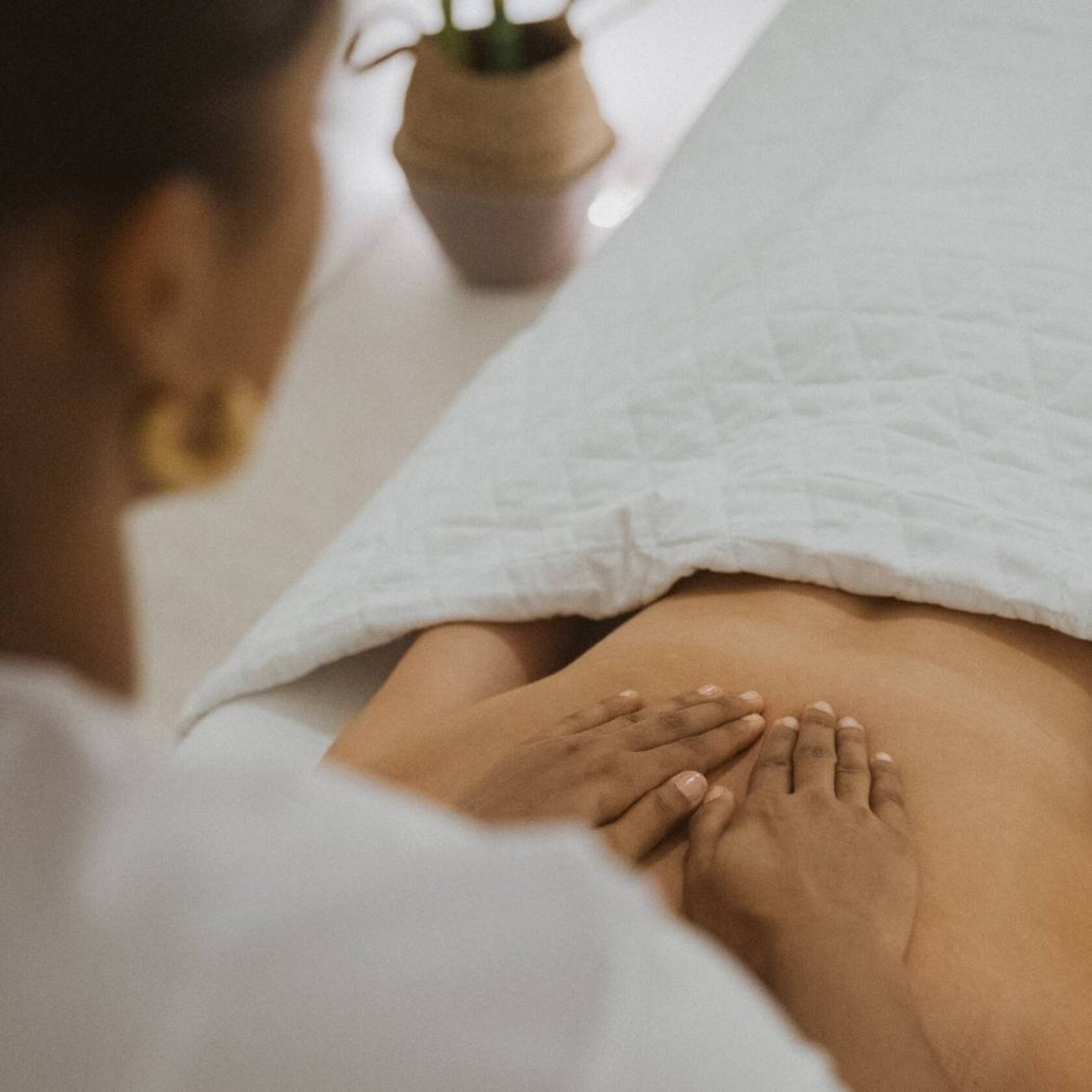 Enhance any massage with aromatherapy, scalp therapy, warm stones, or lymphatic drainage.